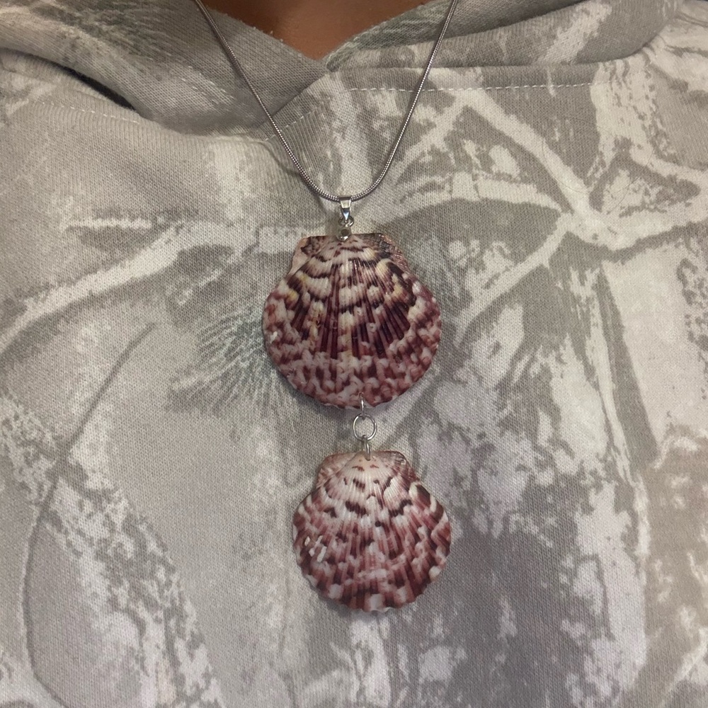 Handmade Pink Shell Pendant Necklace - Women Jewelry